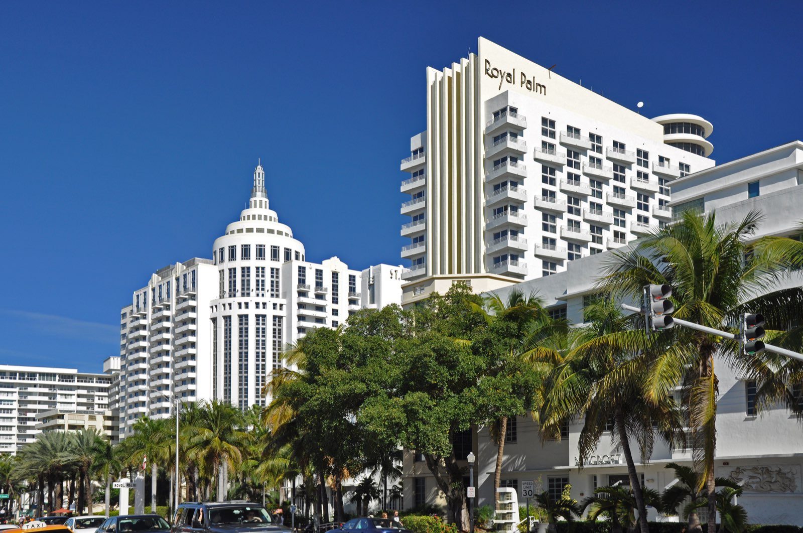 800-Room Grand Hyatt at the Miami Beach Convention Center Tops Out