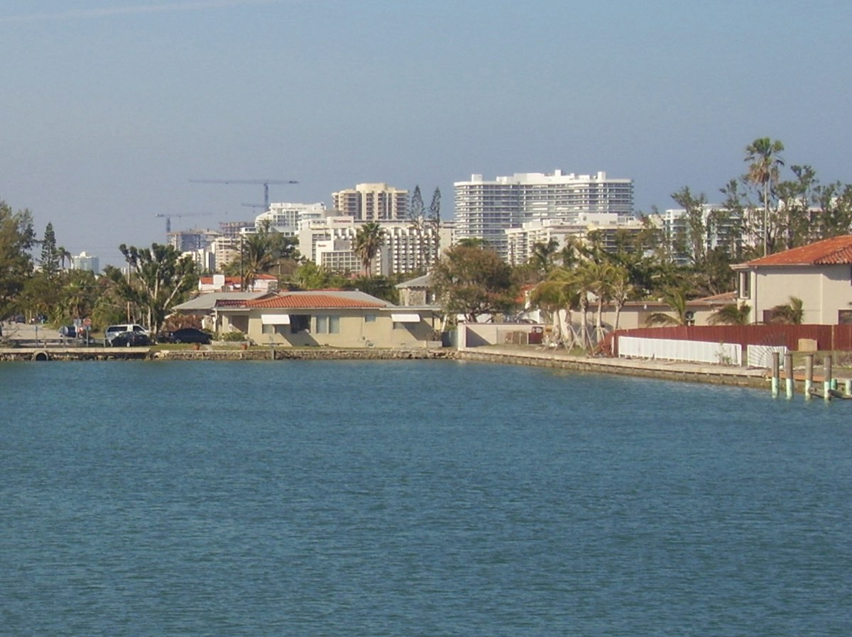 A Surf Club Condo Bought for $18.4M Last Summer Is Under Contract at $31.5M