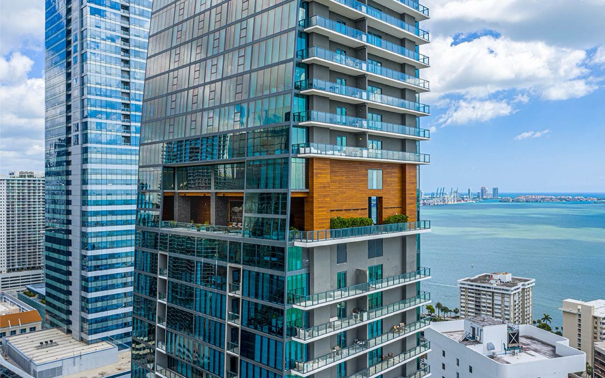 Echo Brickell, foto 2