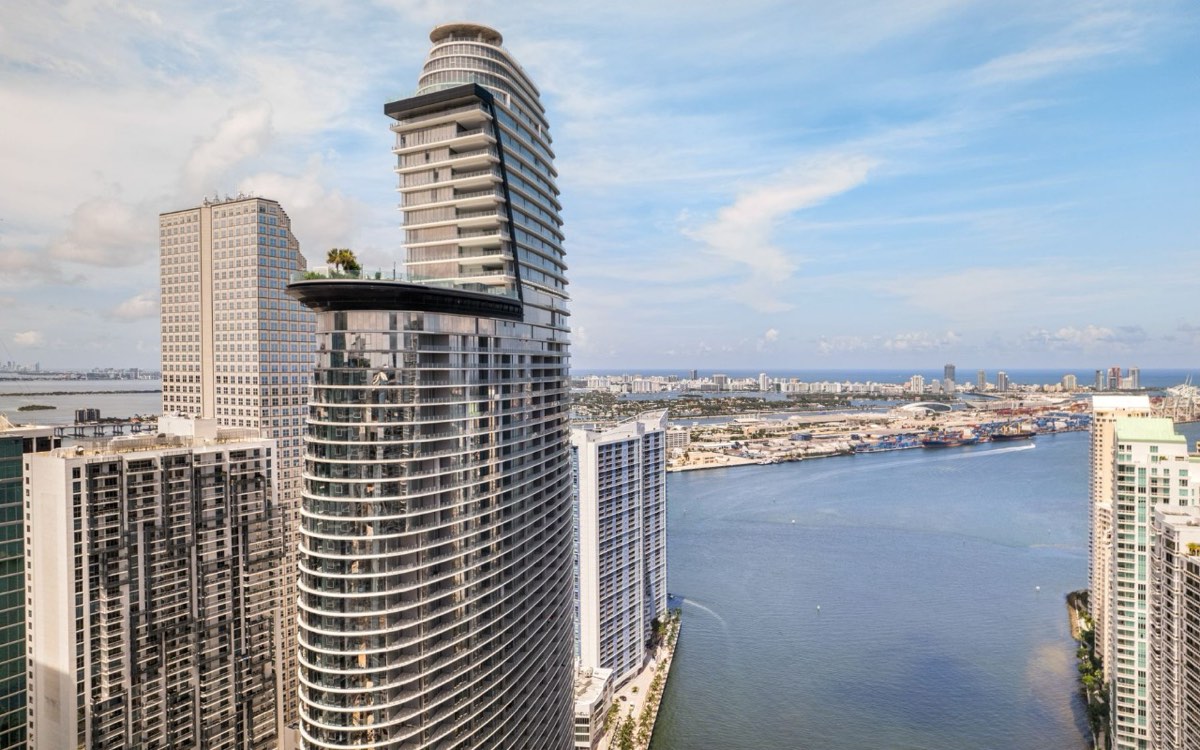 Aston Martin Residences, foto 3