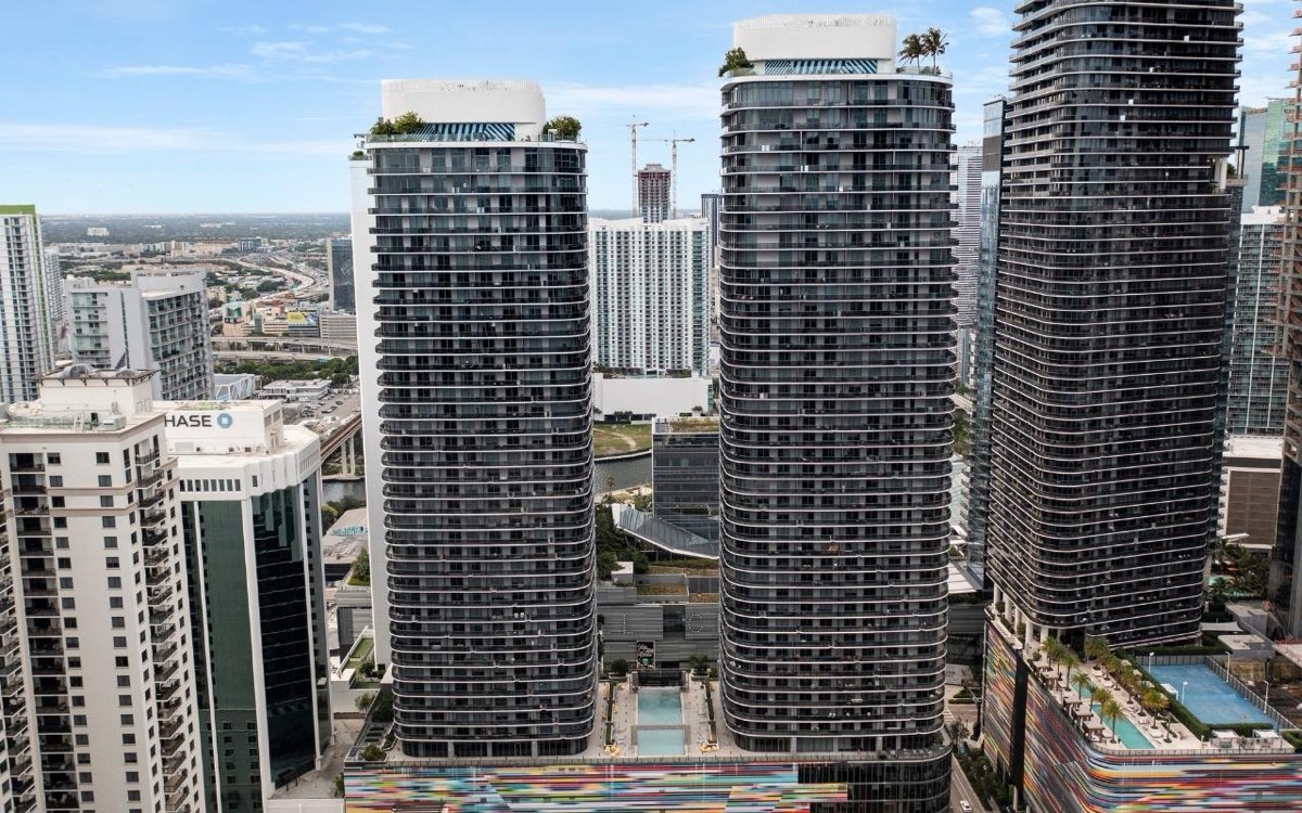 Brickell Heights photo 2