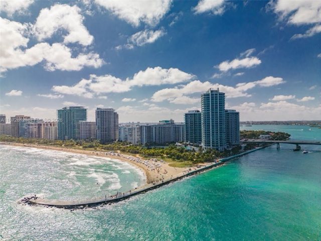 One Bal Harbour, 10295 Collins Ave