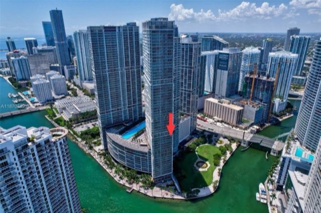 Icon Brickell photo 3