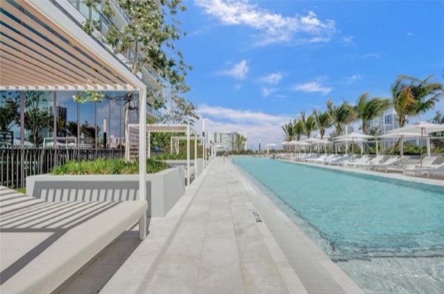 72 Park, North Beach