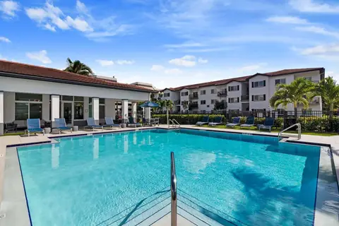 Windsor Biscayne Shores (fka Alta Mira), photo 2 of 12