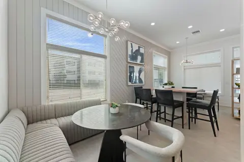 Windsor Biscayne Shores (fka Alta Mira), photo 3 of 12