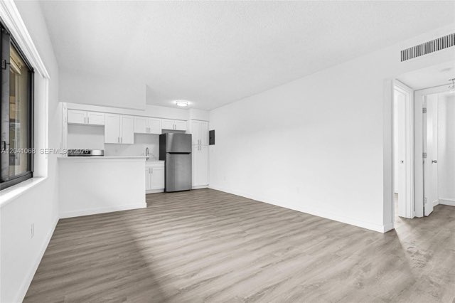 The Edgewater Apartments