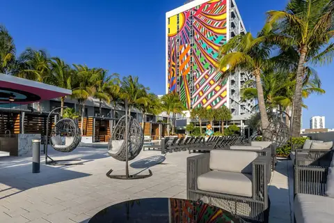 AMLI Midtown 29, photo 2 of 12