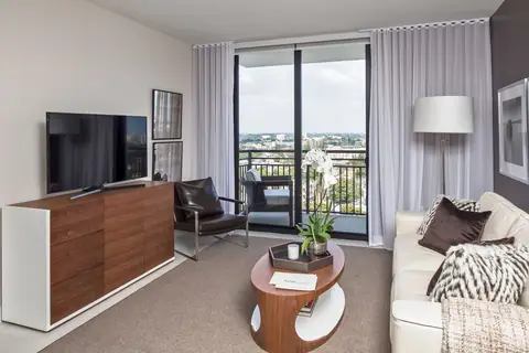 InTown Apartments, photo 4 of 12