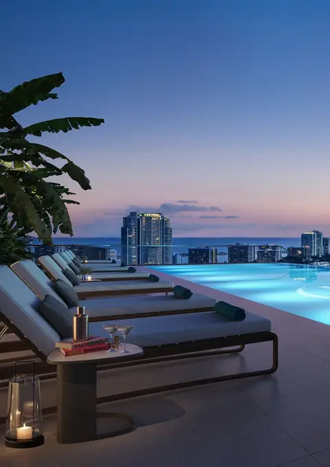 X Miami, photo 2 of 3