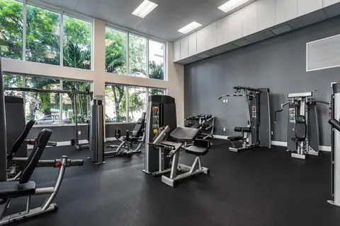 25 Biscayne Park, photo 5 of 8