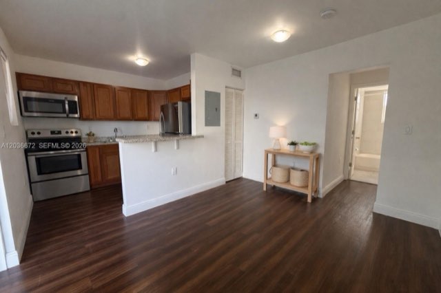 540 NW 7th St Apartments