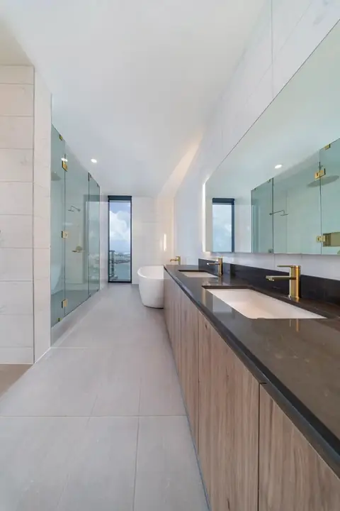 Bezel at Miami Worldcenter (fka Luma), photo 5 of 7