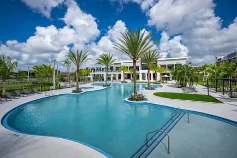 Manor Hialeah, photo 4 of 12