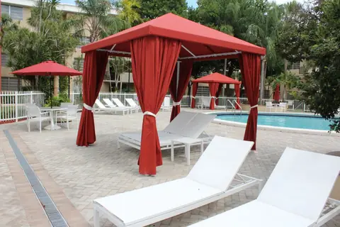 Colony at Dadeland, photo 2 of 12