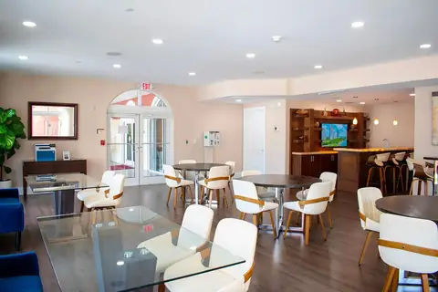 Colony at Dadeland, photo 4 of 12